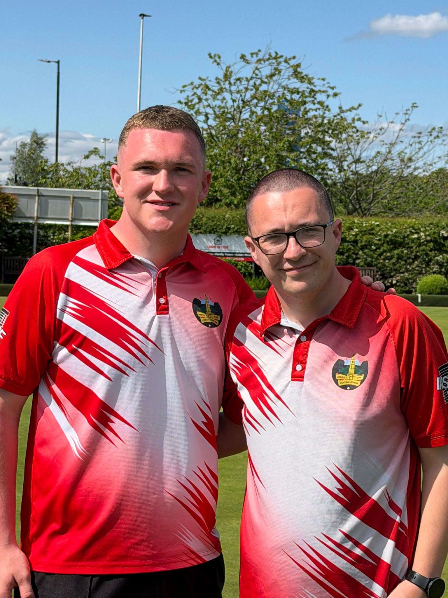 𝗣𝗢𝗗𝗜𝗨𝗠 𝗢𝗣𝗘𝗡 𝗣𝗔𝗜𝗥𝗦 | 𝗛𝗔𝗠𝗜𝗟𝗧𝗢𝗡 𝗖𝗔𝗟𝗘𝗗𝗢𝗡𝗜𝗔𝗡 𝗕𝗢𝗪𝗟𝗜𝗡𝗚 𝗖𝗟𝗨𝗕
Marc Gillen And Ian Bell
... 𝗣𝗢𝗗𝗜𝗨𝗠 𝗢𝗣𝗘𝗡 𝗣𝗔𝗜𝗥𝗦 | 𝗛𝗔𝗠𝗜𝗟𝗧𝗢𝗡 𝗖𝗔𝗟𝗘𝗗𝗢𝗡𝗜𝗔𝗡 𝗕𝗢𝗪𝗟𝗜𝗡𝗚 𝗖𝗟𝗨𝗕
Marc Gillen And Ian Bell
...