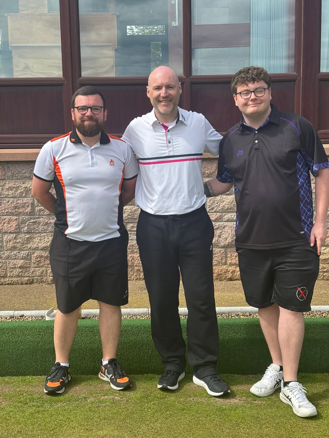 𝗣𝗢𝗗𝗜𝗨𝗠 𝗢𝗣𝗘𝗡 𝗧𝗥𝗜𝗣𝗟𝗘𝗦 | 𝗠𝗢𝗥𝗔𝗬 𝗕𝗢𝗪𝗟𝗜𝗡𝗚 𝗖𝗟𝗨𝗕

 Robert Marshall, Stuart Cruickshank A...